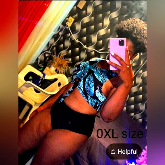 SHEIN 0XL print top and black   bottom swimsuit - Picture 9 of 9